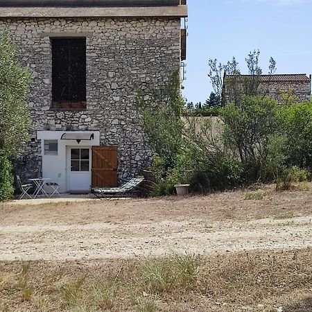 Les Oliviers Caumont-sur-Durance Exterior foto