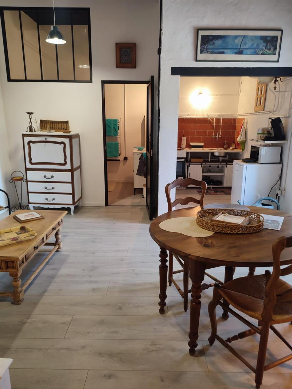 Les Oliviers Caumont-sur-Durance Exterior foto